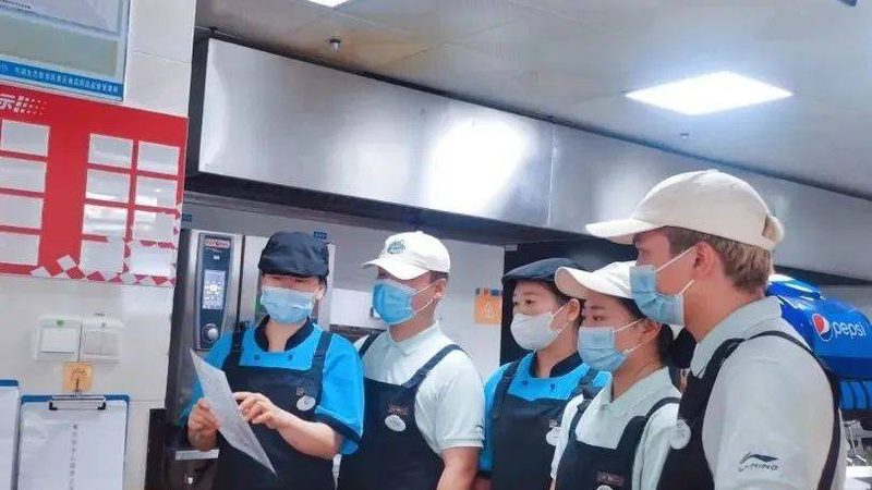 食品代工：样品与量产成品的差异解析**
