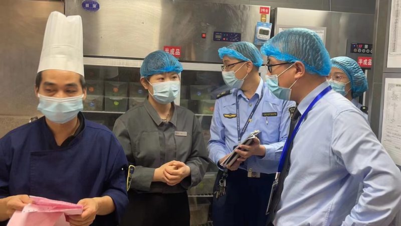 成都膨化食品批发商报出的价格表里藏着哪些门道