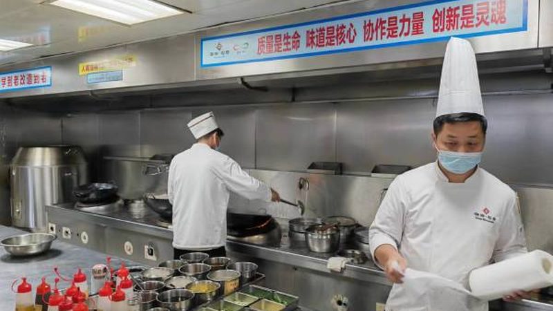 餐饮加盟还是自营？新手开店前的关键思考**