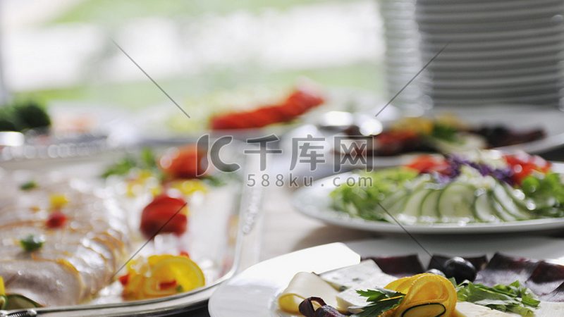 以下是一些常见调味品开封后的保质期参考：